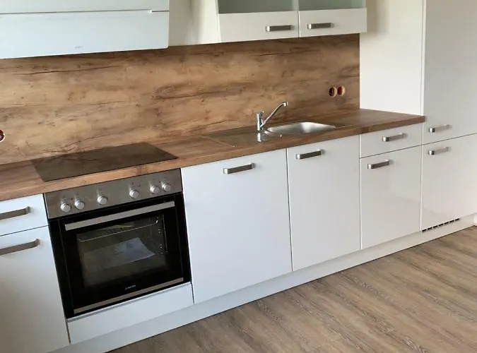 Mondstein האוצנברג